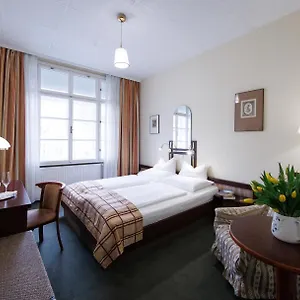 Continental Hotel-pension Frühstückspension
