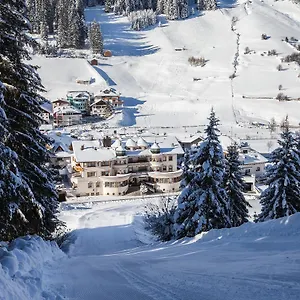 **** Hotel Schlosshof Austria